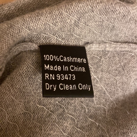 Cashmere with sequin sweater - Picture 7 of 7